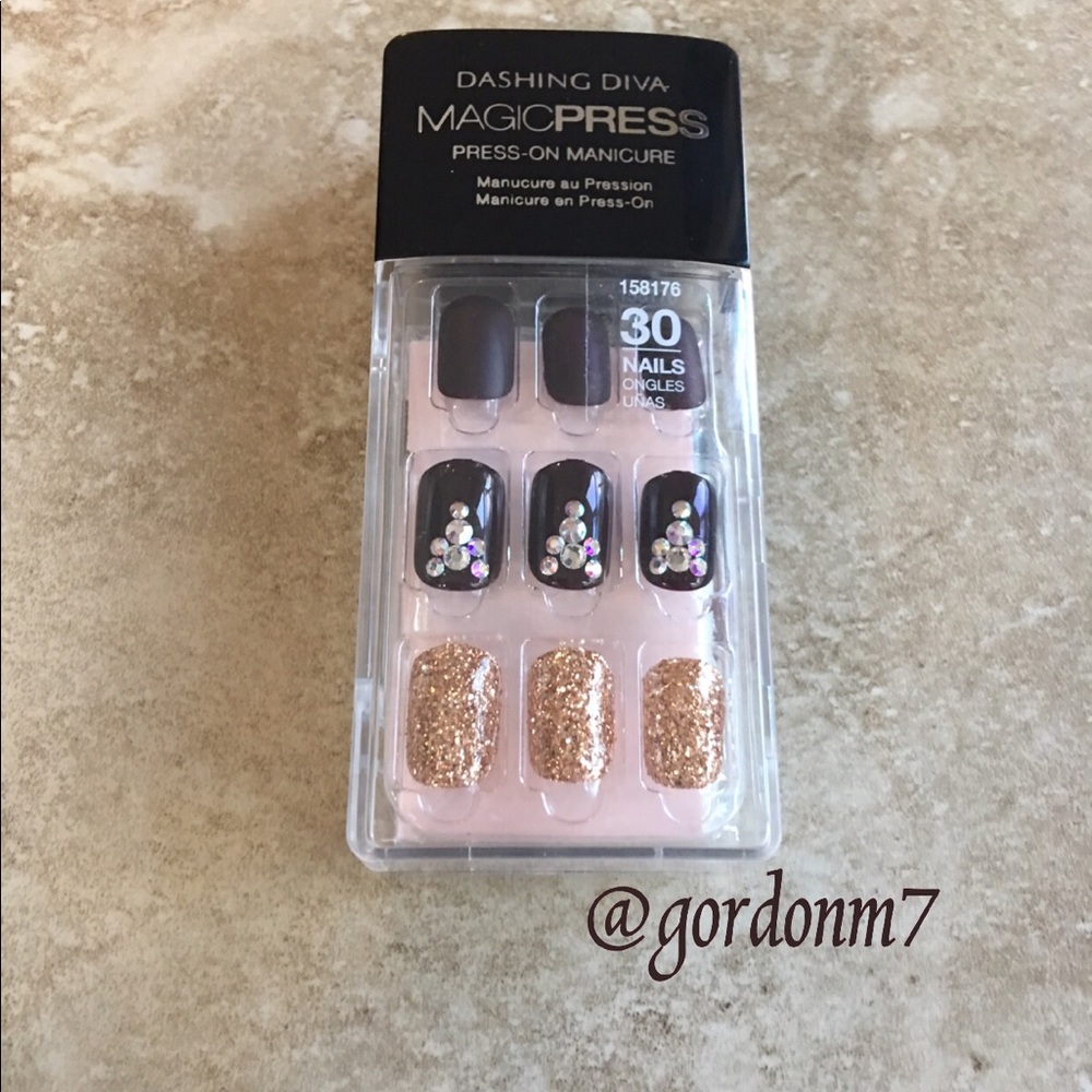 NEW Dashing Diva Press-on Nails -Toast of the Town